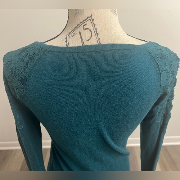 Long Sleeve Maternity Sweater! - Picture 5 of 12